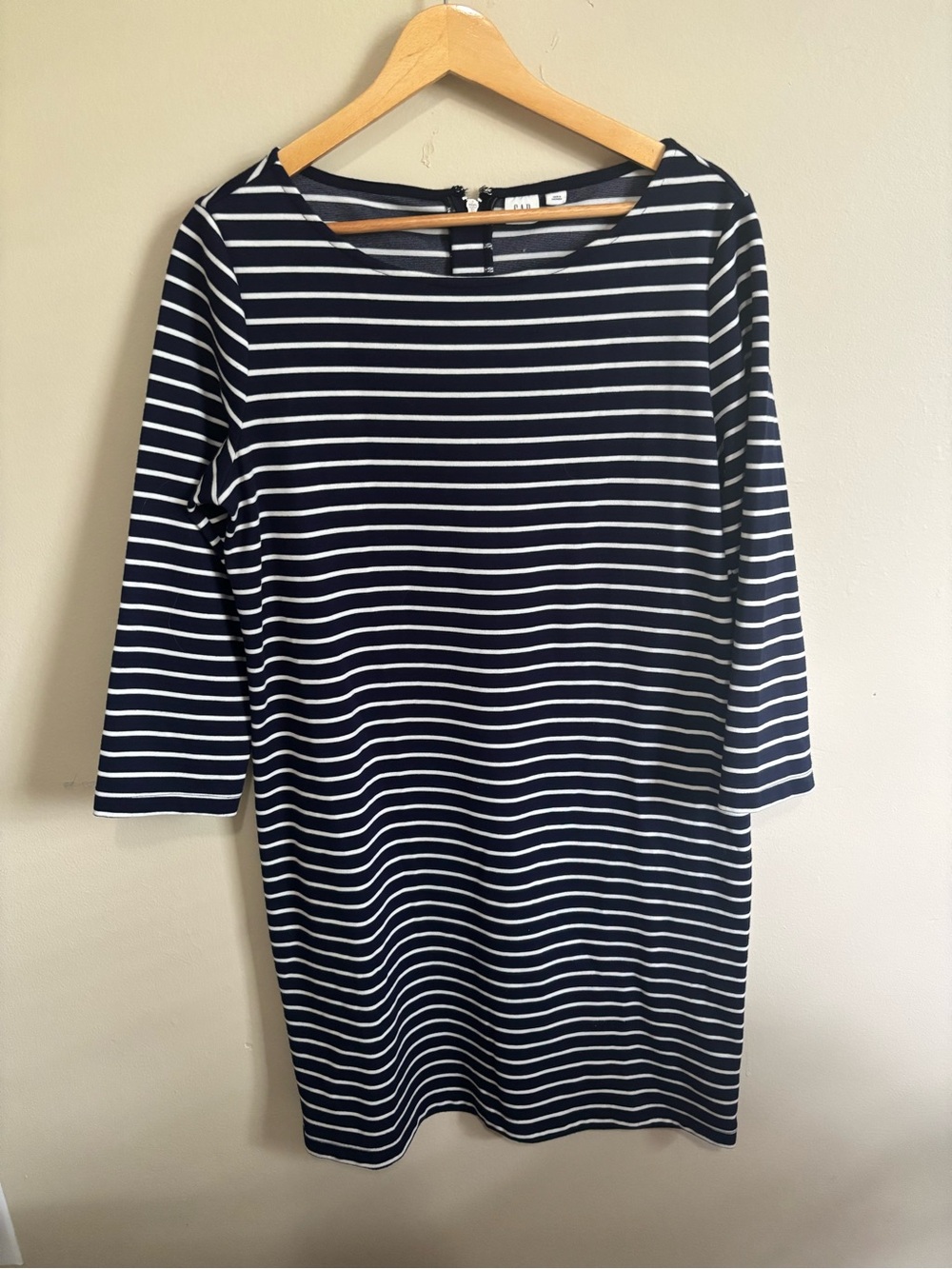 Gap Striped Navy and White Boatneck Shift Dress - size M - Picture 2 of 8